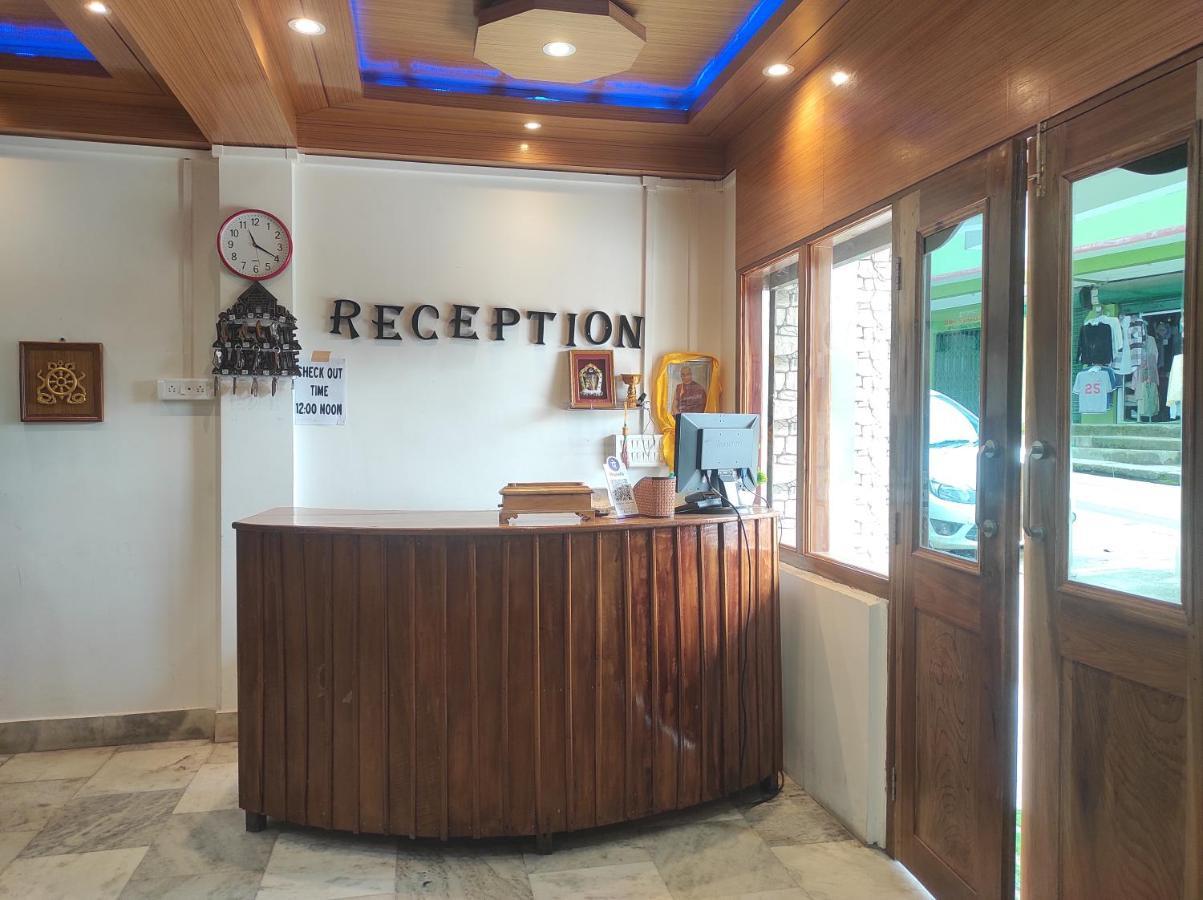 Hotel Tawang Regency المظهر الخارجي الصورة