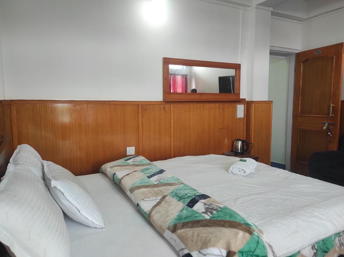 Hotel Tawang Regency المظهر الخارجي الصورة