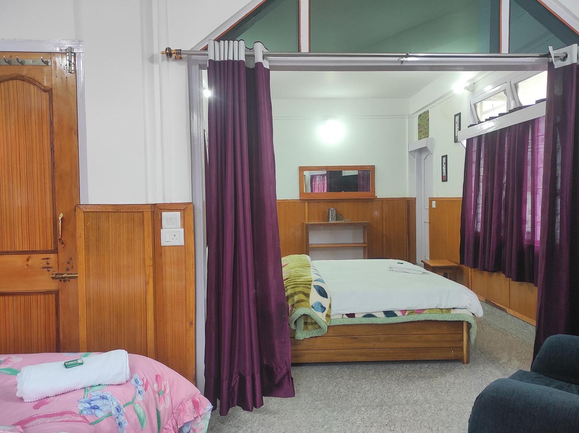 Hotel Tawang Regency المظهر الخارجي الصورة