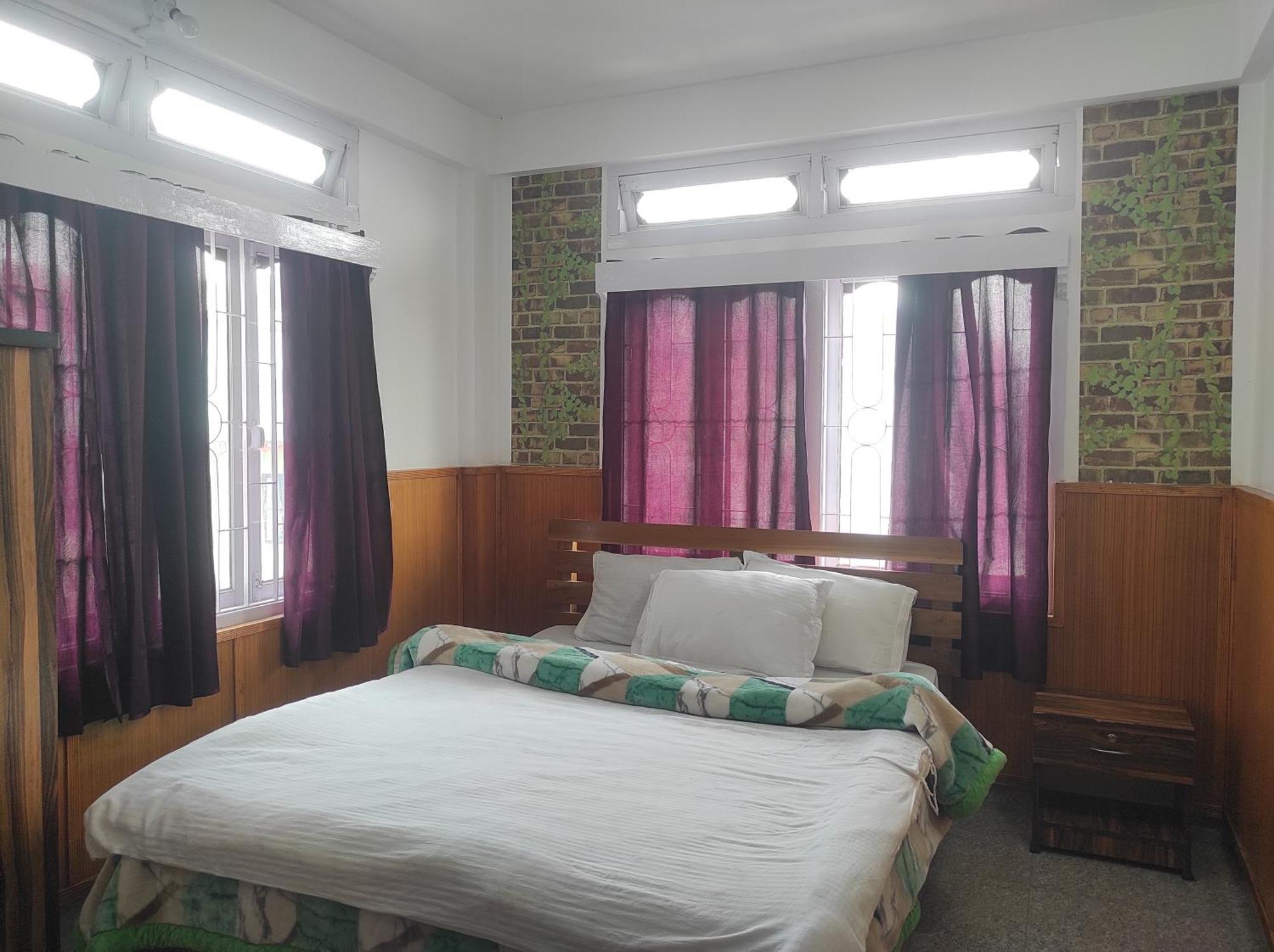 Hotel Tawang Regency المظهر الخارجي الصورة